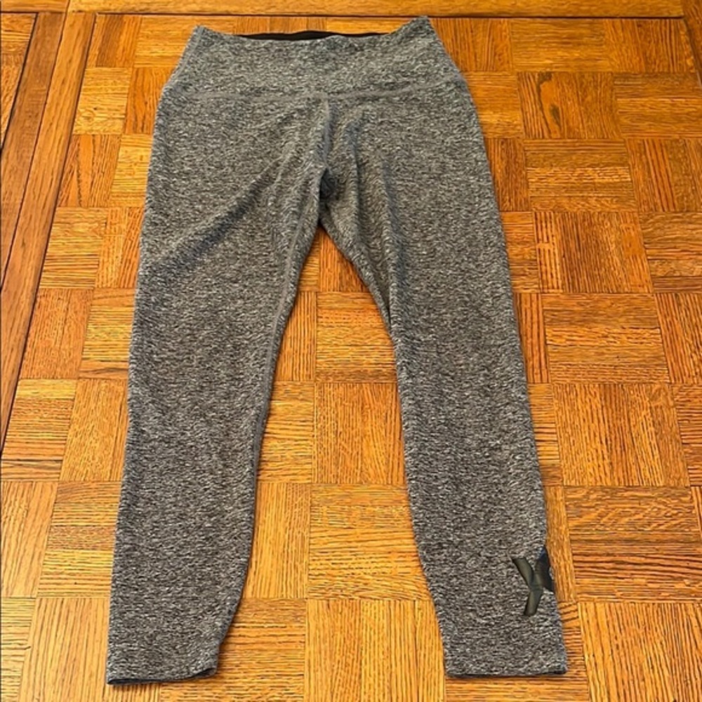 Beyond Yoga Black & Gray Leggings YOGA SIX logo